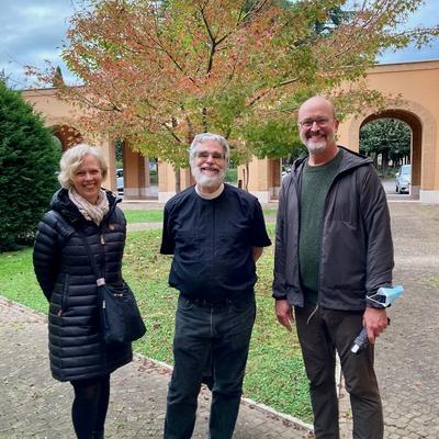 Br. Guy Consolmagno, SJ with Professors Amy Kuebelbeck and Mark Neuzil